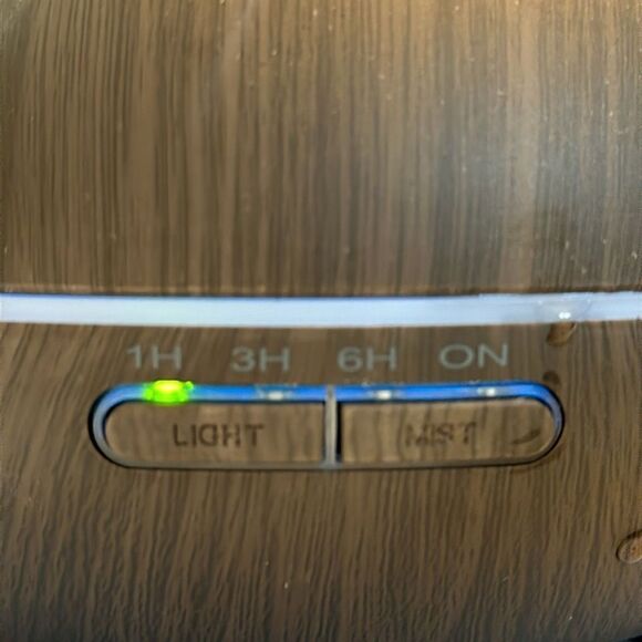 Diffuser Multiple Settings And Colors Creates Soothing Steam and Ambiance - Picture 3 of 7